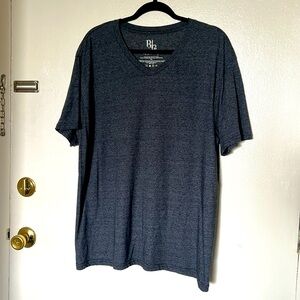 XL navy cotton blend V neck tee